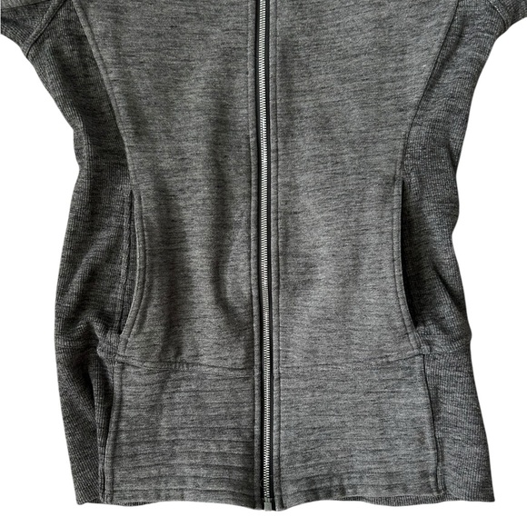 Lululemon Radiant II Heathered Core Dark Gray Zip Up Jacket size 6 - Picture 6 of 12